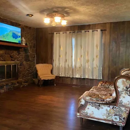 Harmony Hills 3 Bedroom Farm House Bloomington Exterior photo